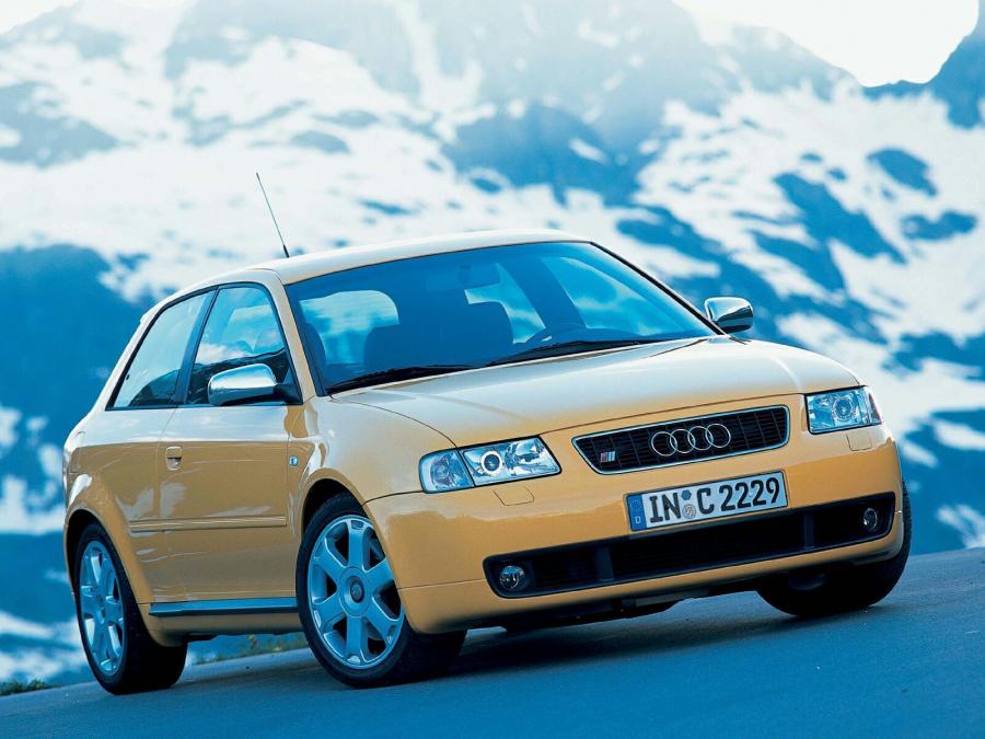  Audi S3 (8L) 2001 года  (фото 9 из 18)